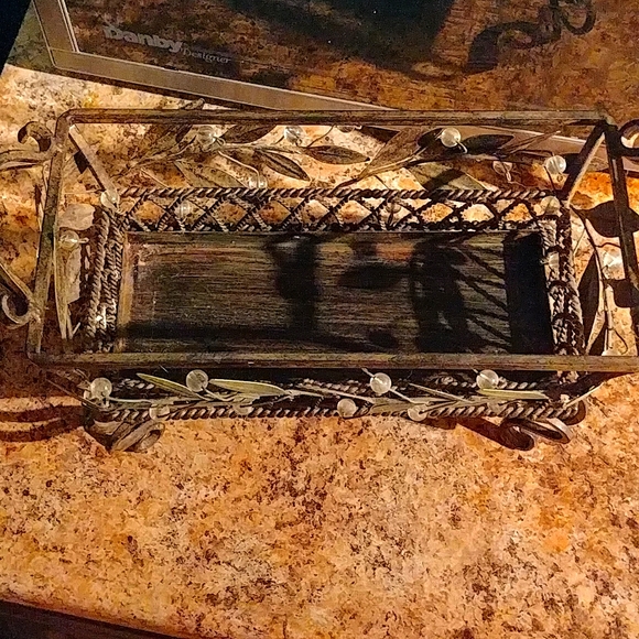 PartyLite Basket - Picture 2 of 3